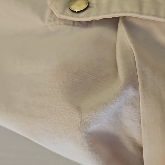 Quarter Sleeve Collared Shirt - Picture 3 of 8